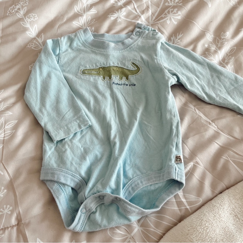 crocodile onesie 🐊